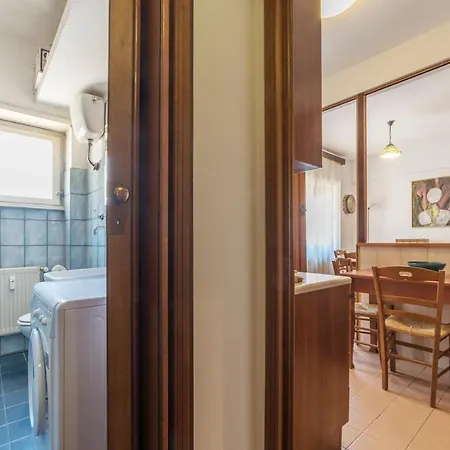 Portaportese Wooden Flat
