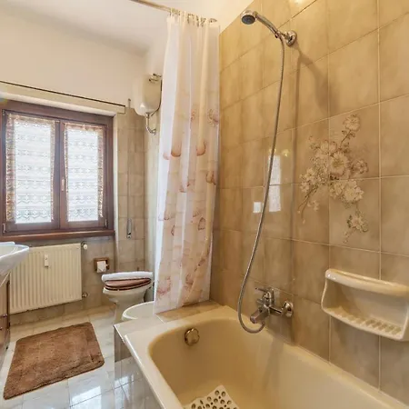 Portaportese Wooden Flat